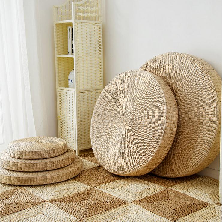 Natural Straw Round Pouf